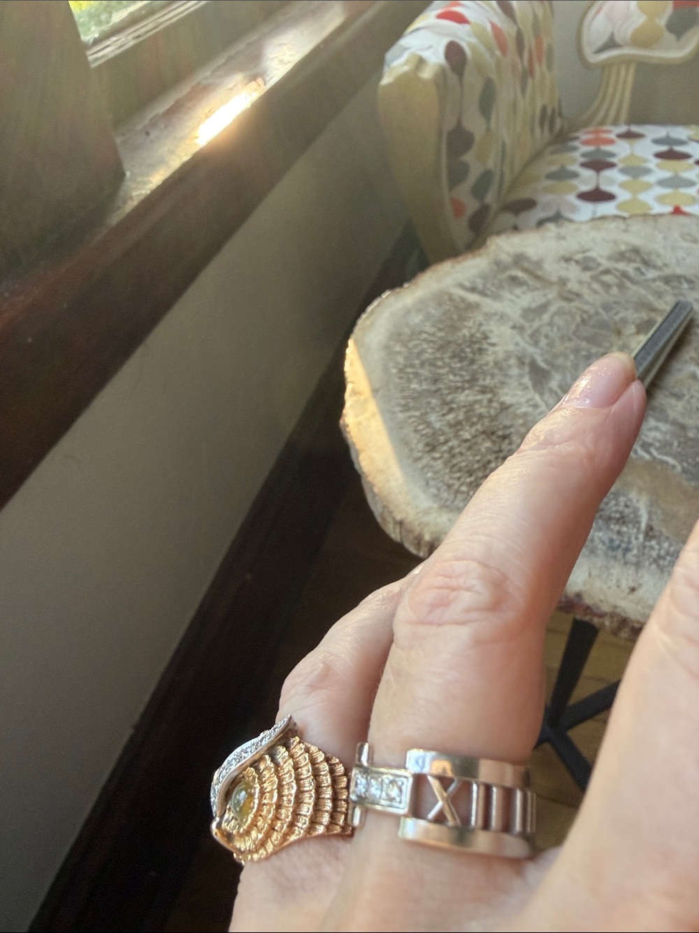 Tiffany Atlas Ring in White Gold + Diamonds. Circa 2010 - Picture 10 of 12